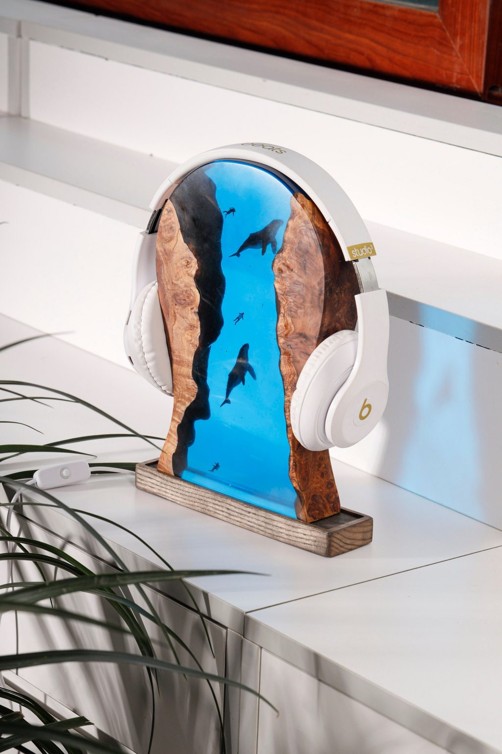 Headphone Stand, Night light, Epoxy Lamp, Resin Lamp, Resin Night Light, Epoxy Resin Lamp, Table Lamp, Custom Night Light