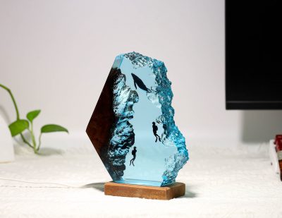 Humpback Whale and Couple Diver Epoxy Resin Lamp