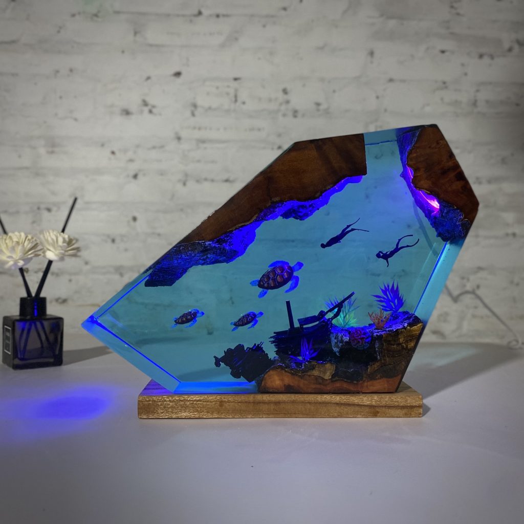 Sea turtle and divers resin night lights,Resin lamp, Epoxy Resin Table Lamp,Home decor,Birthday gifts for her, handmade gift
