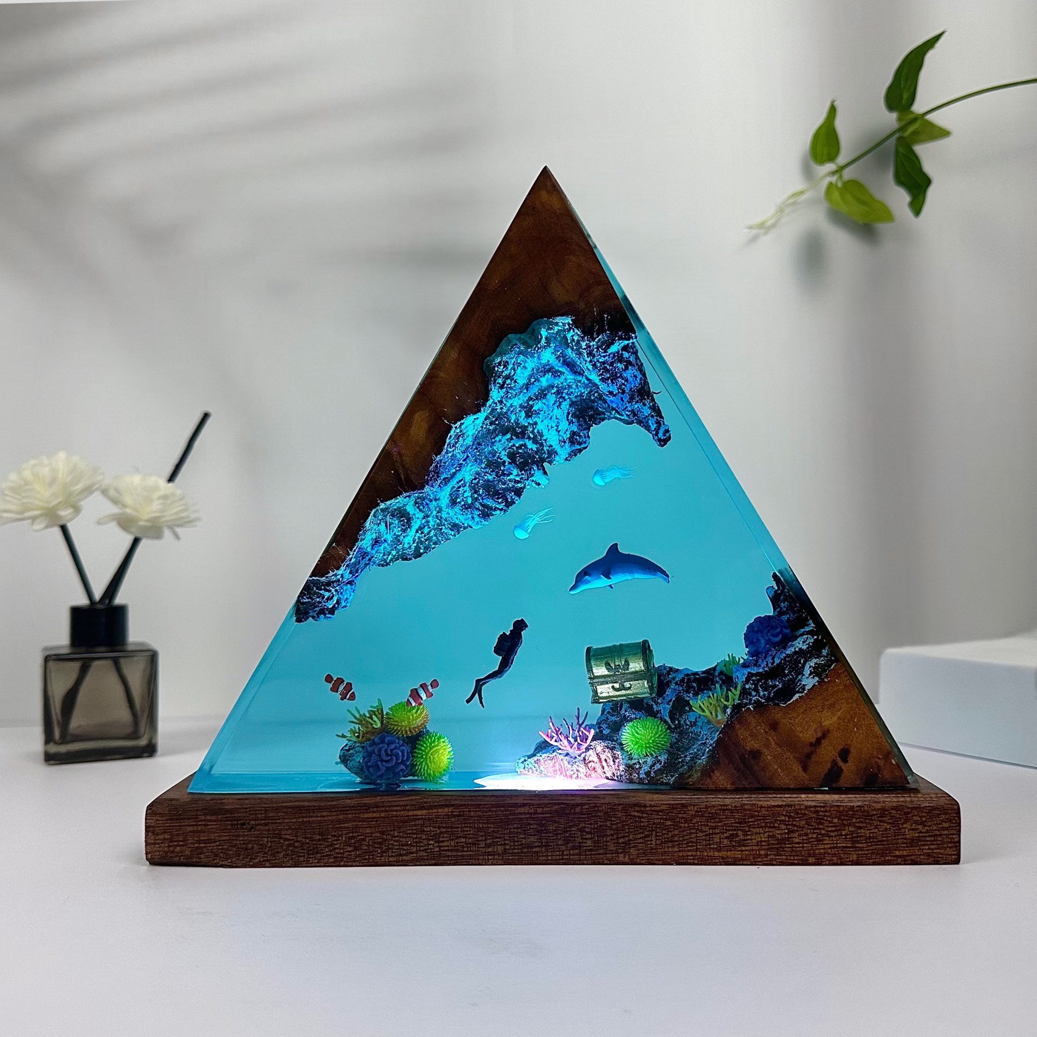 Dolphin and Diver Epoxy Resin Lamp - Resin Lamps Store