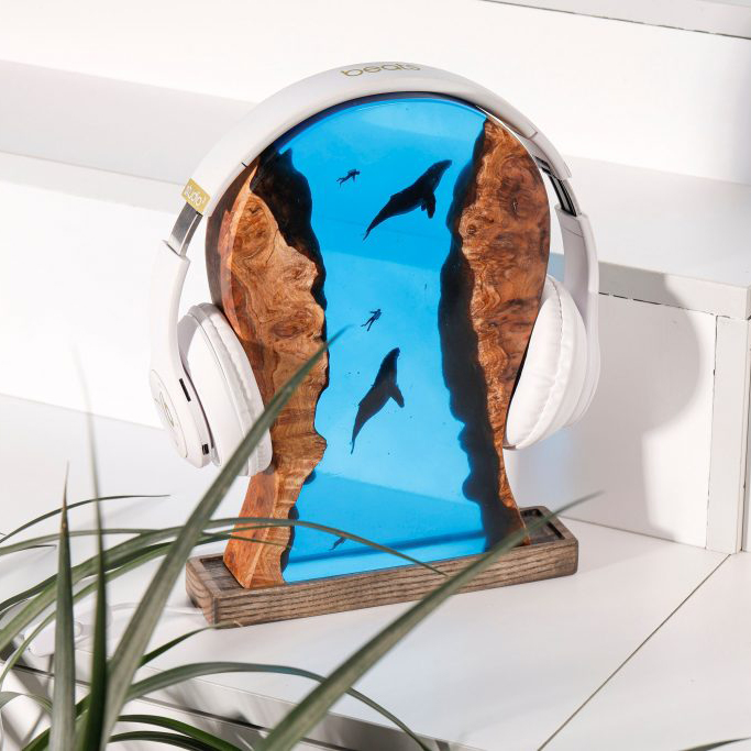 HEADPHONE STAND EPOXY RESIN LAMP