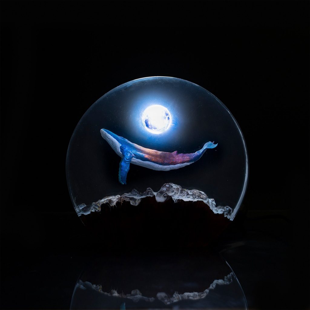 Whale in The Stars Epoxy Resin Lamp - 3